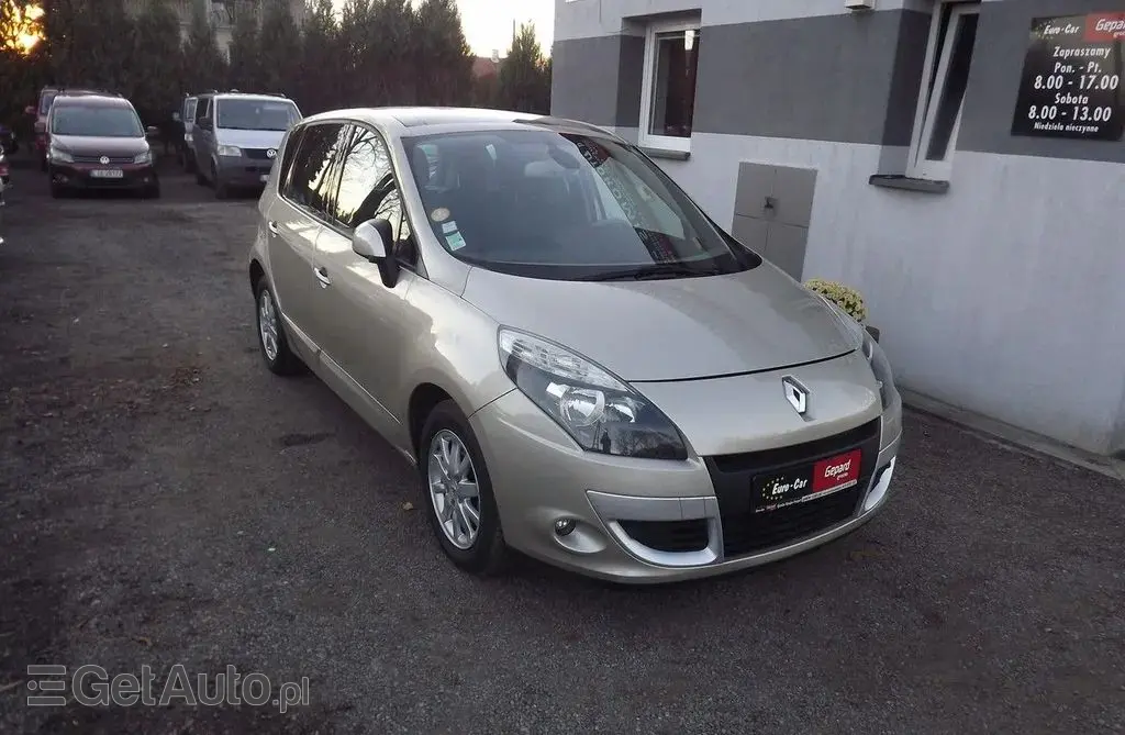 RENAULT Scenic 