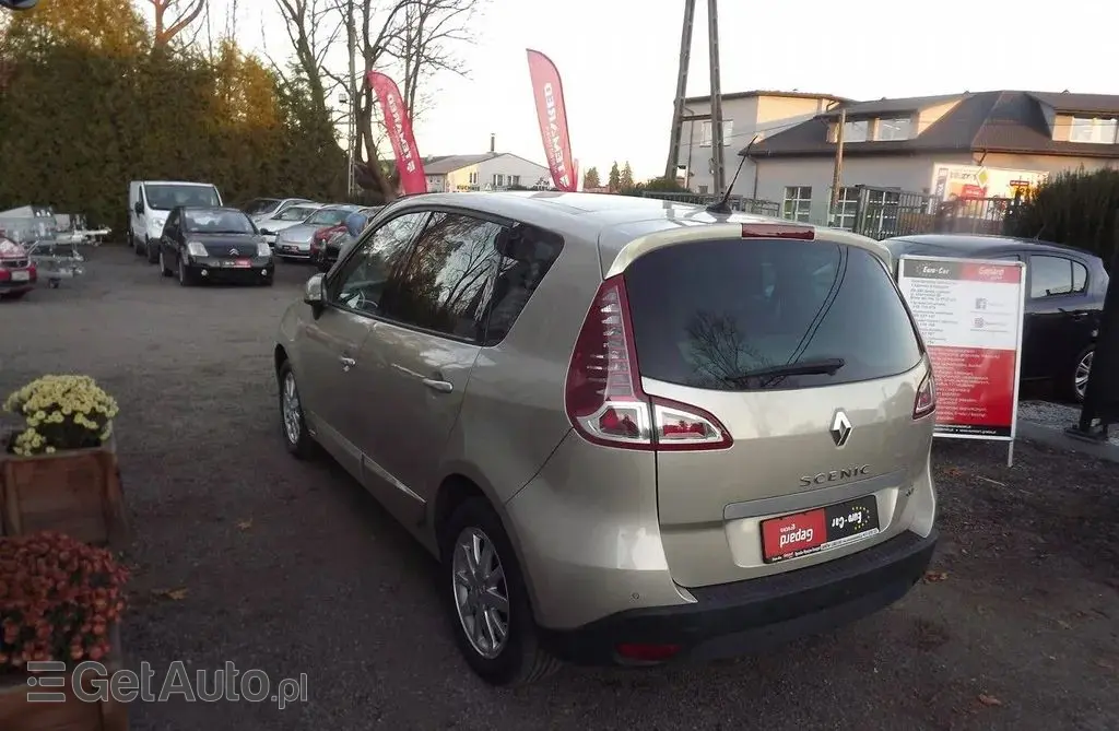 RENAULT Scenic 