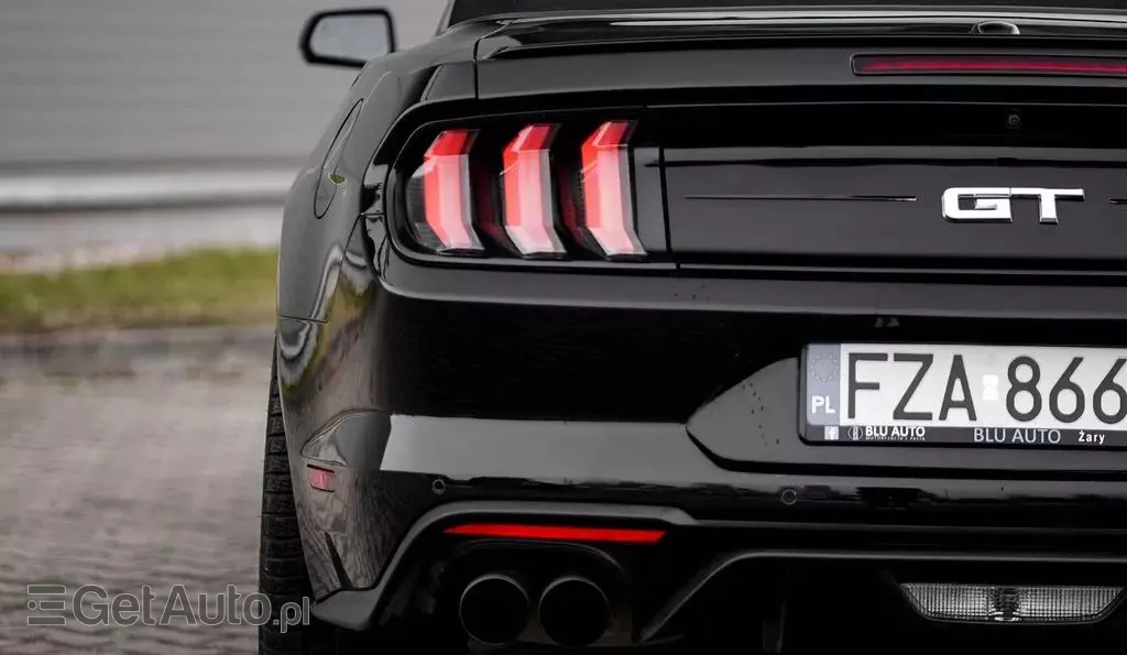 FORD Mustang 