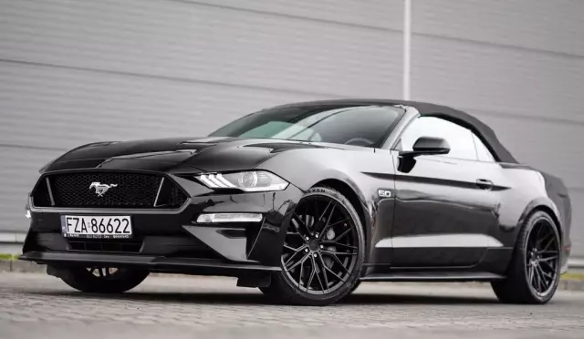 FORD Mustang 