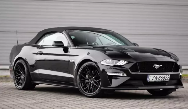 FORD Mustang 