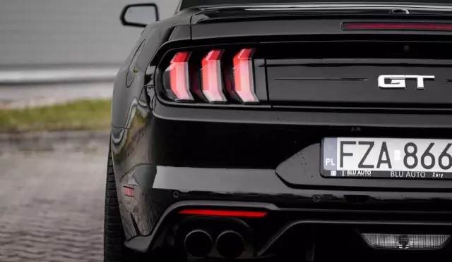 FORD Mustang 