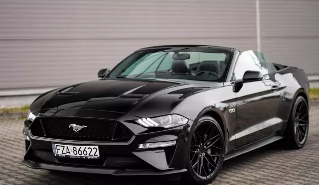FORD Mustang 