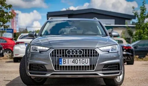 AUDI A4 