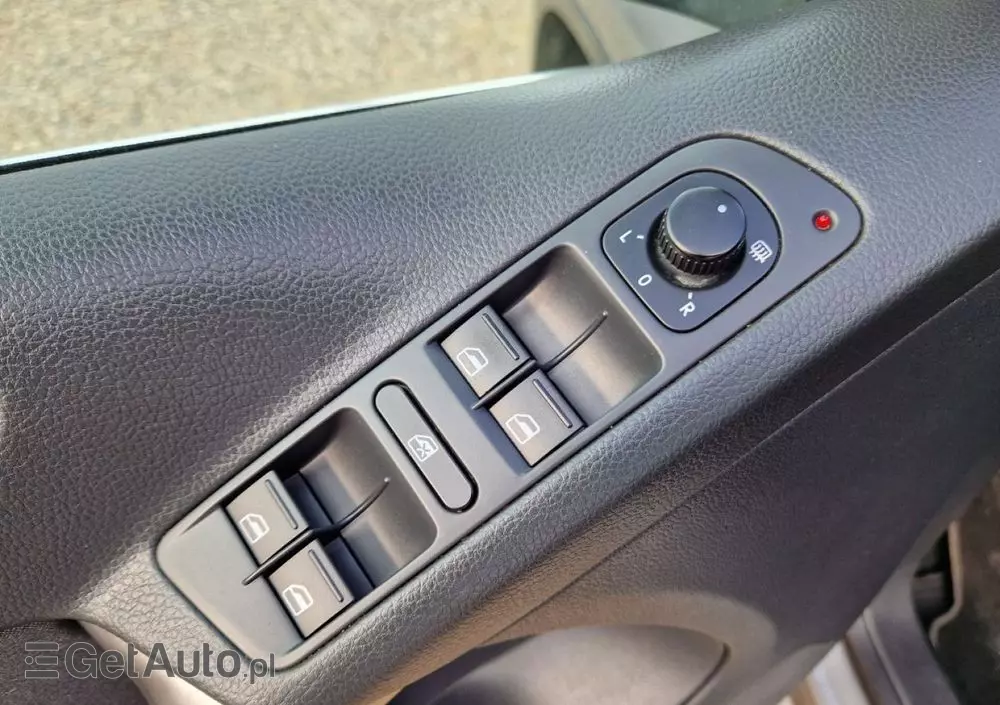 VOLKSWAGEN Tiguan 1.4 TSI Sport & Style