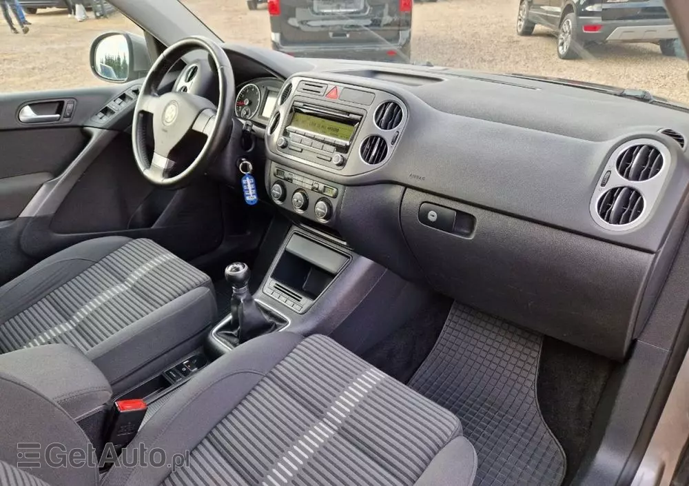 VOLKSWAGEN Tiguan 1.4 TSI Sport & Style