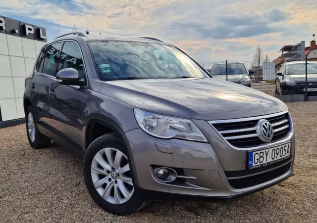 VOLKSWAGEN Tiguan 1.4 TSI Sport & Style