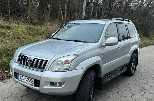 TOYOTA Land Cruiser 