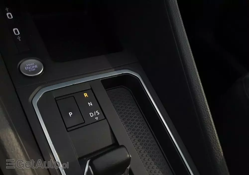 FORD Tourneo Connect 2.0 EcoBlue Titanium