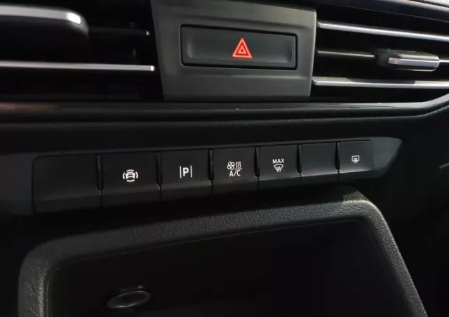 FORD Tourneo Connect 2.0 EcoBlue Titanium