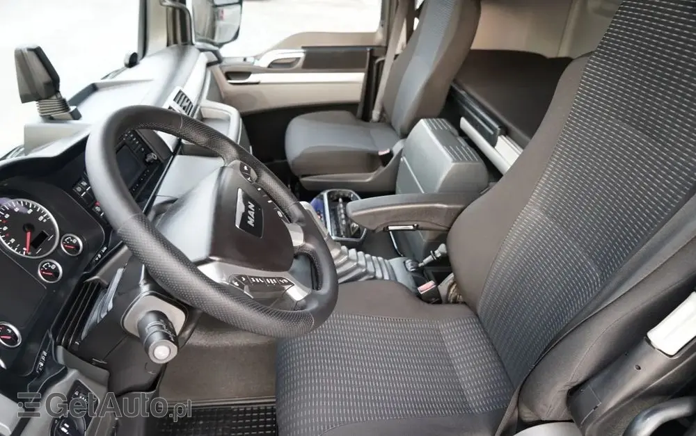 MAN TGS 18.480 / 4x2 / HDS HMF 1820 K6 / WYSIEG 17,2 m / MANUAL / STEROWANIE RADIOWE 