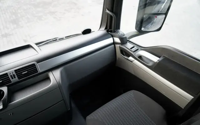 MAN TGS 18.480 / 4x2 / HDS HMF 1820 K6 / WYSIEG 17,2 m / MANUAL / STEROWANIE RADIOWE 