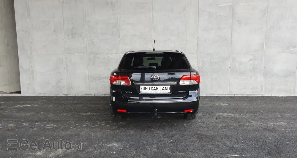 TOYOTA Avensis Combi 1.8 Multidrive S Executive