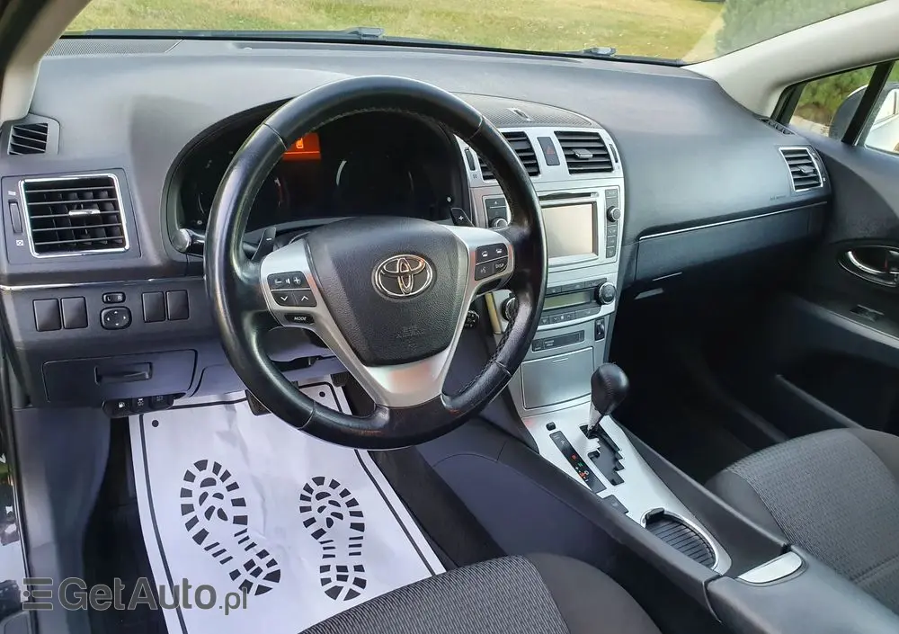 TOYOTA Avensis Combi 1.8 Multidrive S Executive