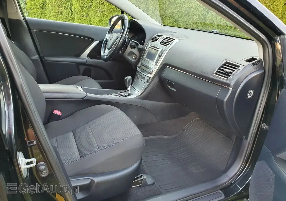 TOYOTA Avensis Combi 1.8 Multidrive S Executive