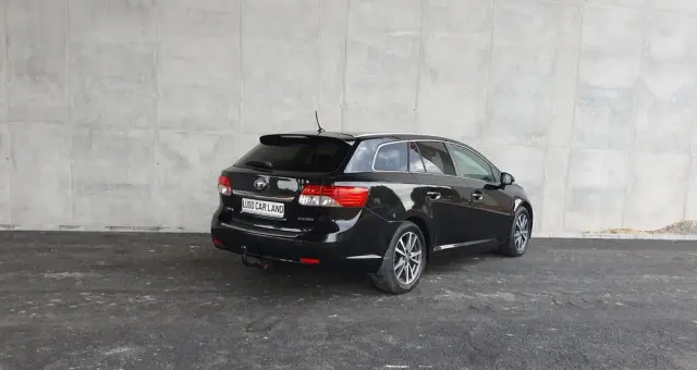 TOYOTA Avensis Combi 1.8 Multidrive S Executive