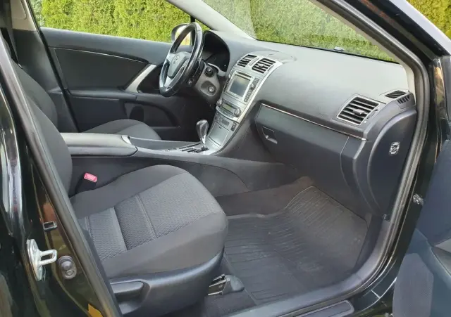 TOYOTA Avensis Combi 1.8 Multidrive S Executive