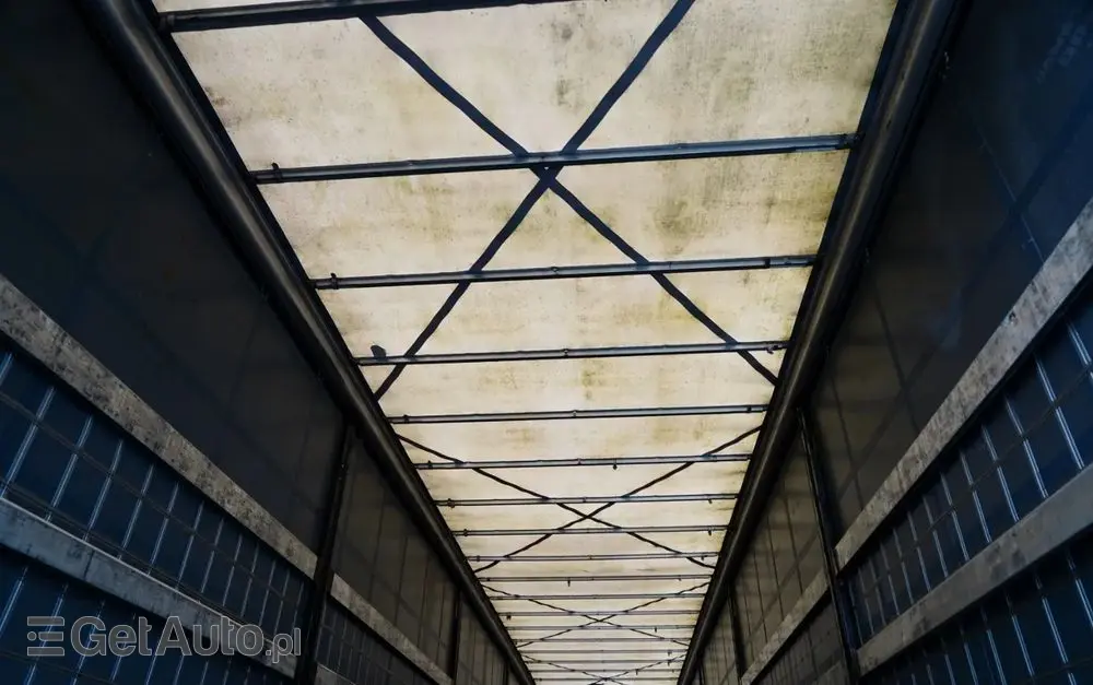 KÖGEL FIRANKA / STANDARD / WINDA 2 000 kg  / KOSZ NA PALETY / OŚ PODONOSZONA / SAF 