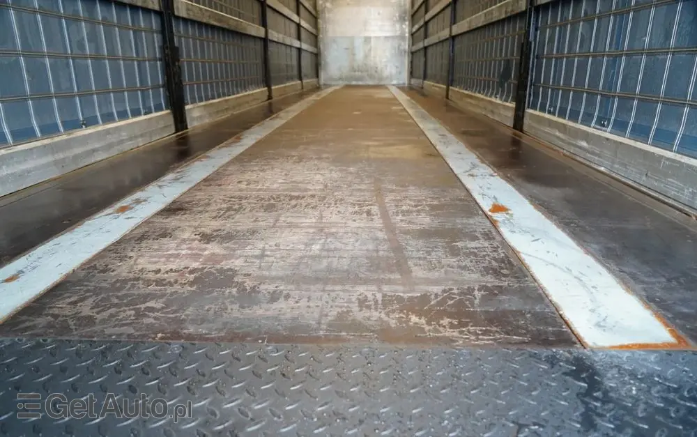 KÖGEL FIRANKA / STANDARD / WINDA 2 000 kg  / KOSZ NA PALETY / OŚ PODONOSZONA / SAF 