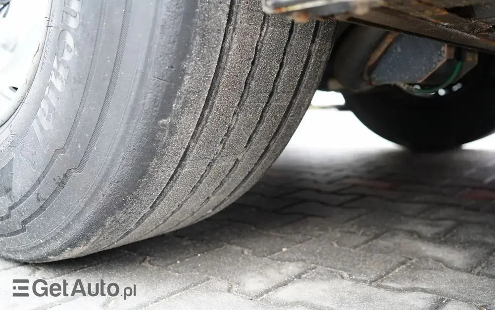 KÖGEL FIRANKA / STANDARD / WINDA 2 000 kg  / KOSZ NA PALETY / OŚ PODONOSZONA / SAF 