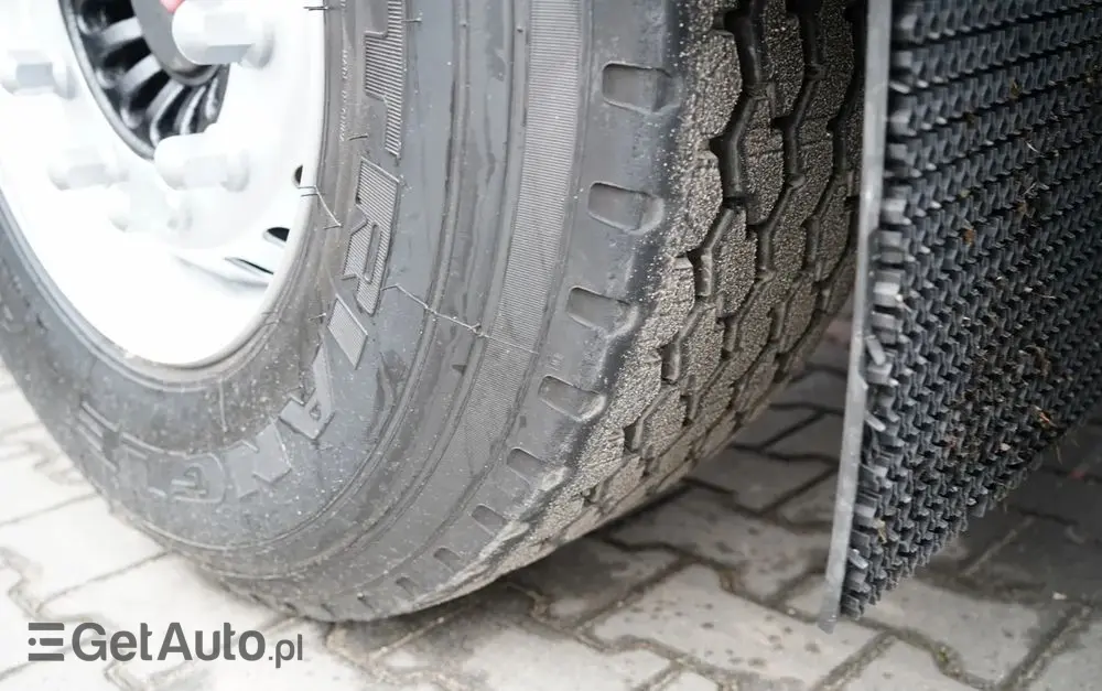 KÖGEL FIRANKA / STANDARD / WINDA 2 000 kg  / KOSZ NA PALETY / OŚ PODONOSZONA / SAF 