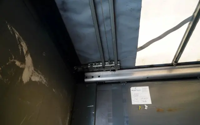 KÖGEL FIRANKA / STANDARD / WINDA 2 000 kg  / KOSZ NA PALETY / OŚ PODONOSZONA / SAF 