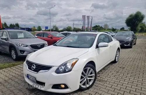 NISSAN Altima 