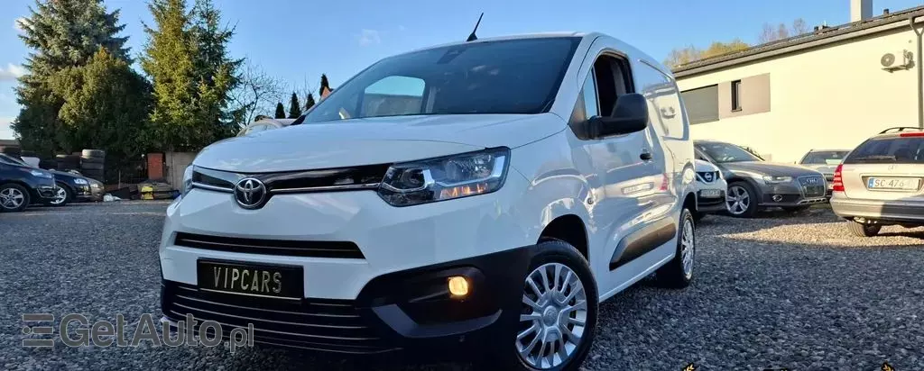 TOYOTA Proace 