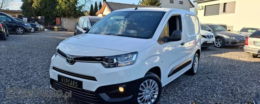 TOYOTA Proace 
