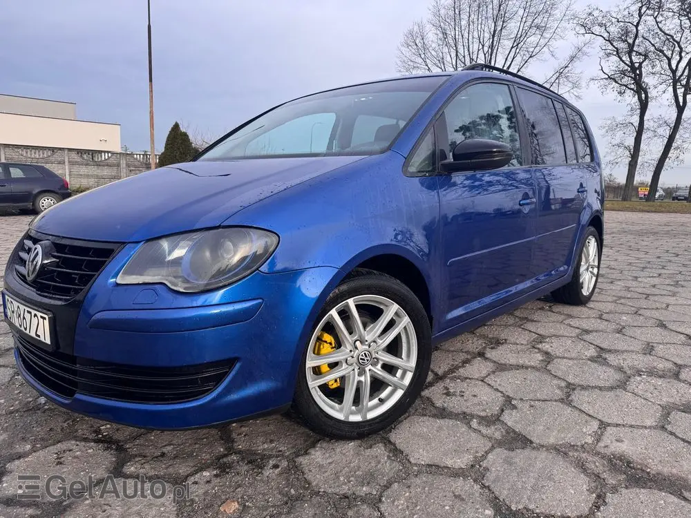 VOLKSWAGEN Touran 