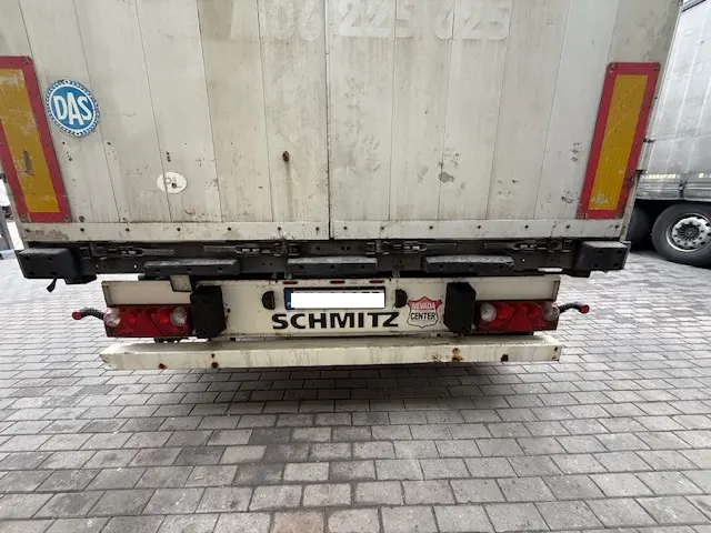 SCHMITZ CARGOBULL  