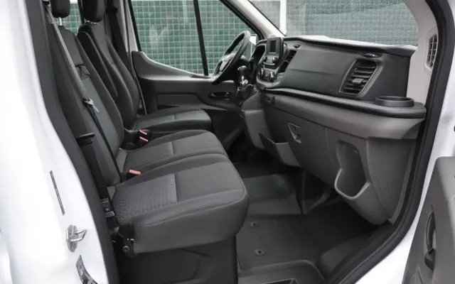 FORD TRANSIT L3H2 DCiV RWD TREND 7os BRYGADOWY FABRYCZNIE NOWY DOSTĘPNY OD RĘKI NA GWARANCJI 