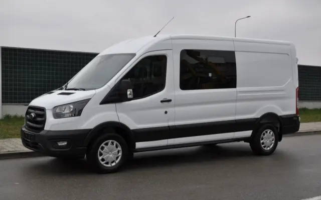 FORD TRANSIT L3H2 DCiV RWD TREND 7os BRYGADOWY FABRYCZNIE NOWY DOSTĘPNY OD RĘKI NA GWARANCJI 