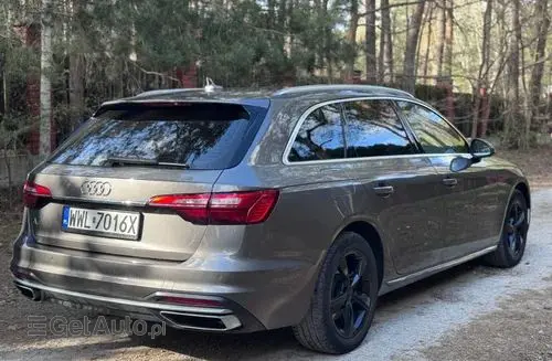 AUDI A4 
