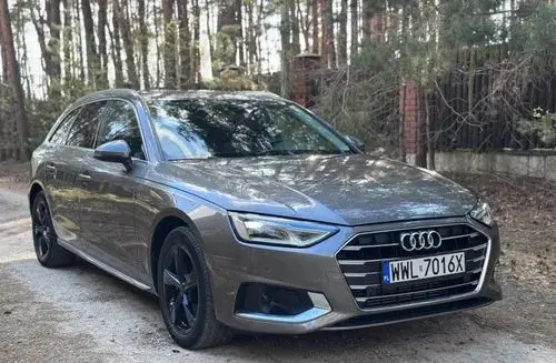 AUDI A4 