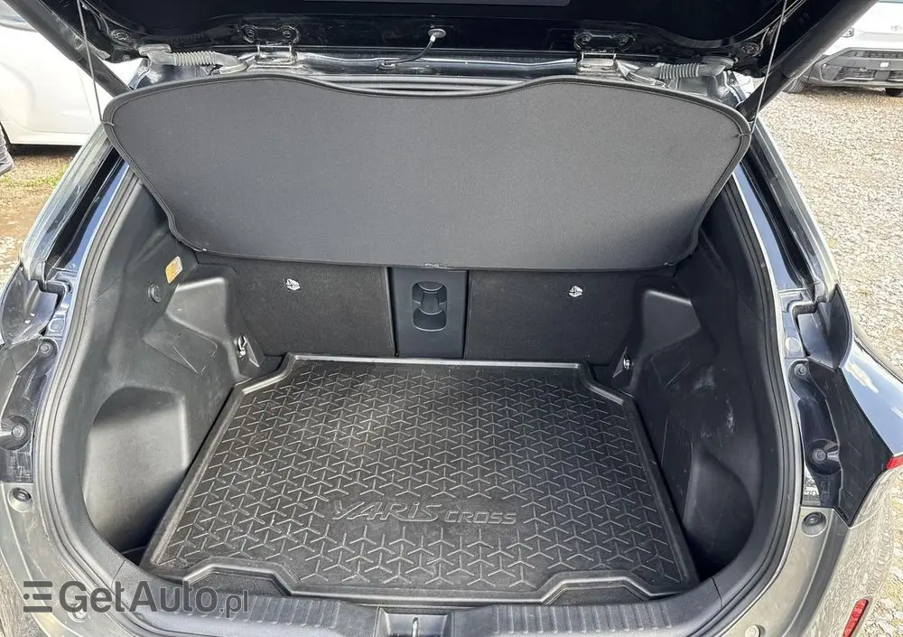 TOYOTA Yaris Cross Hybrid 1.5 Adventure 4x4