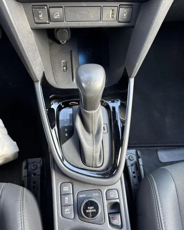 TOYOTA Yaris Cross Hybrid 1.5 Adventure 4x4