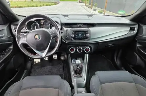 ALFA ROMEO Giulietta 