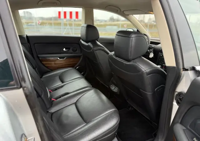 CITROËN C6 3.0 HDi 24V Exclusive