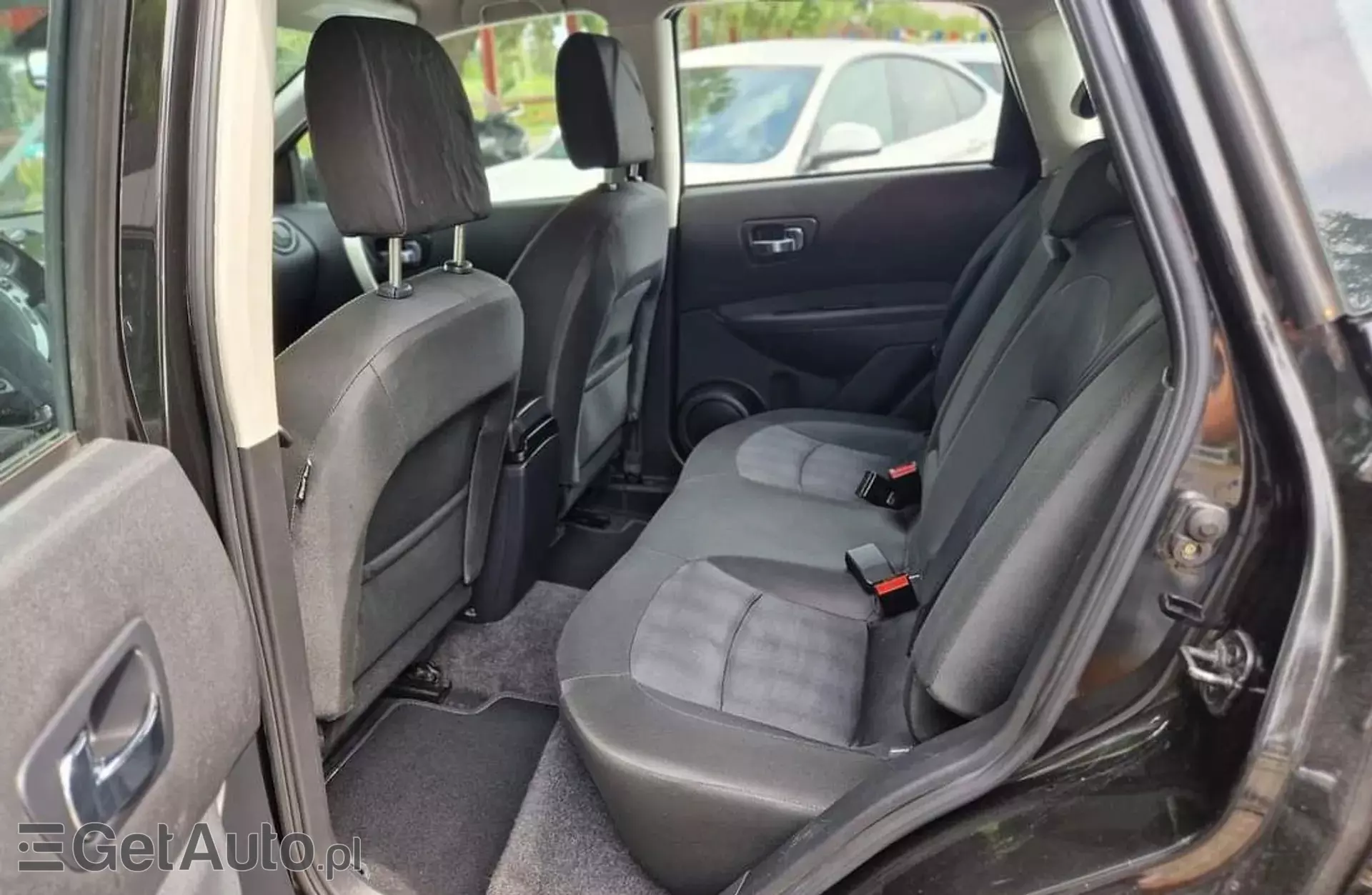 NISSAN Qashqai 1.6 (114 KM)