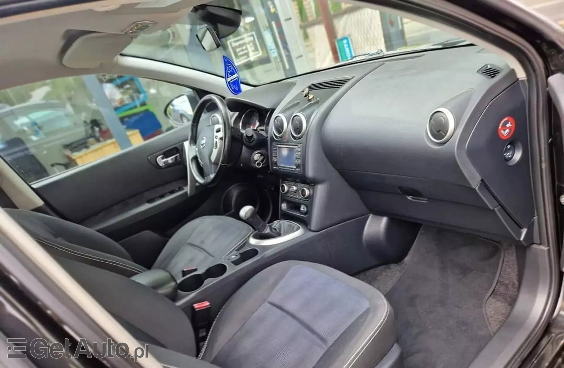 NISSAN Qashqai 1.6 (114 KM)