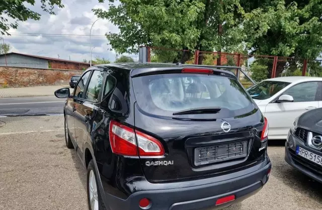 NISSAN Qashqai 1.6 (114 KM)