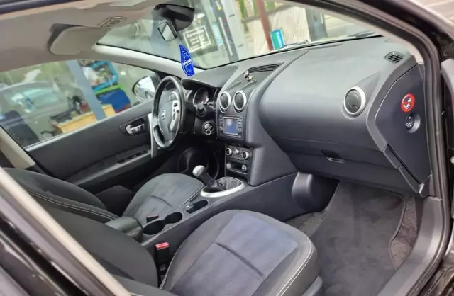 NISSAN Qashqai 1.6 (114 KM)