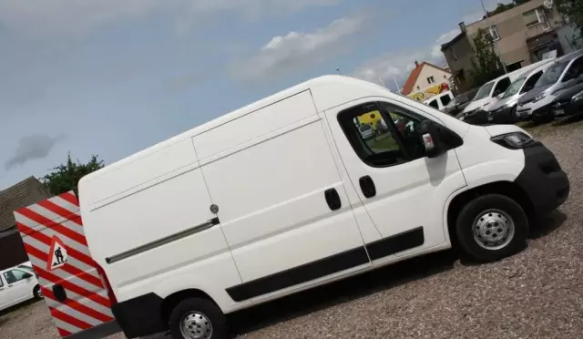 PEUGEOT Boxer 