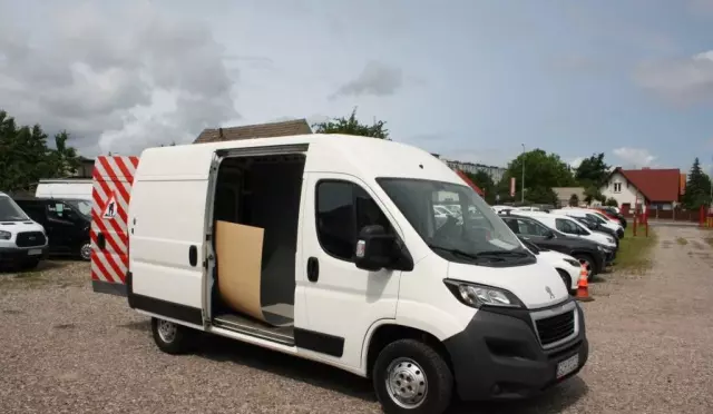 PEUGEOT Boxer 