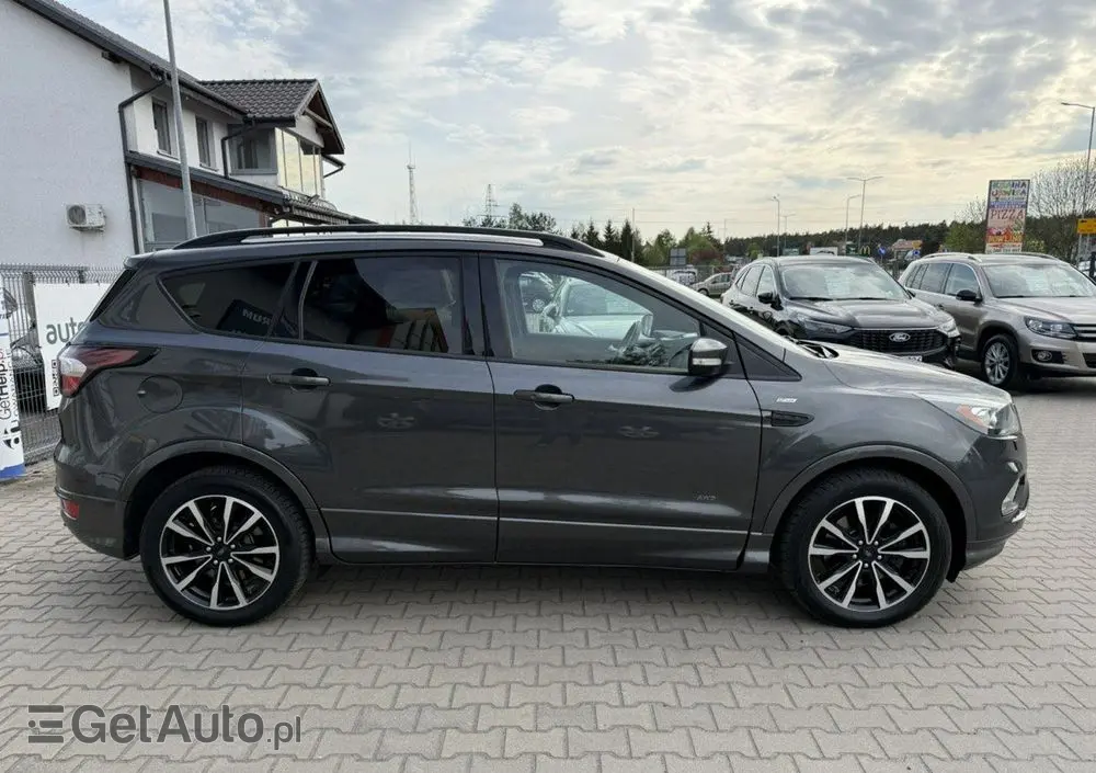 FORD Kuga 2.0 TDCi AWD ST-Line