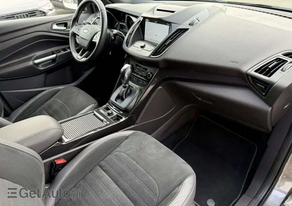 FORD Kuga 2.0 TDCi AWD ST-Line