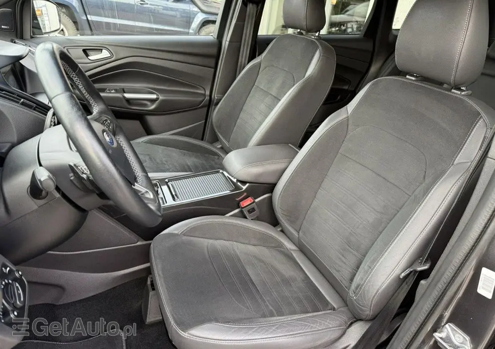 FORD Kuga 2.0 TDCi AWD ST-Line