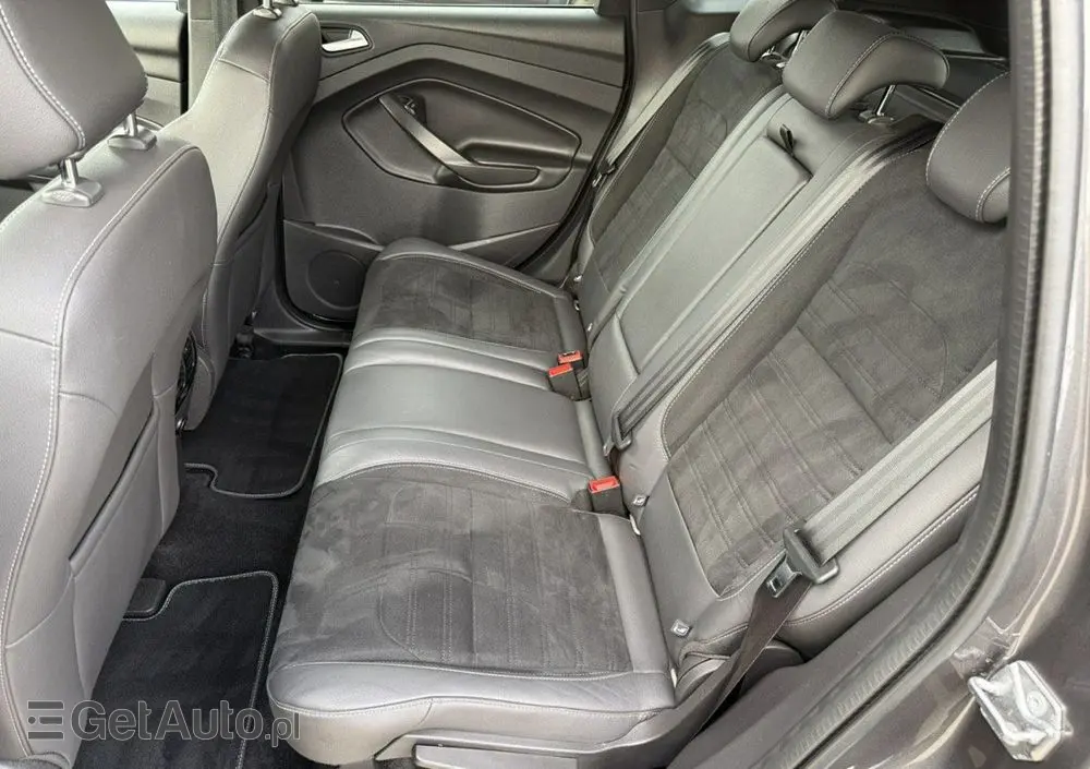 FORD Kuga 2.0 TDCi AWD ST-Line