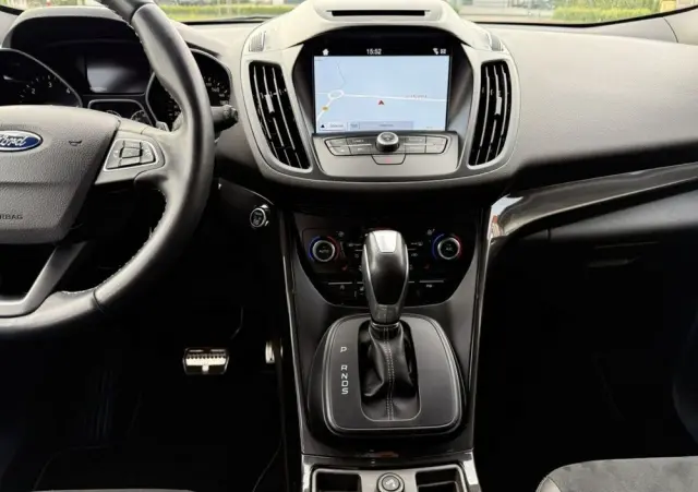 FORD Kuga 2.0 TDCi AWD ST-Line